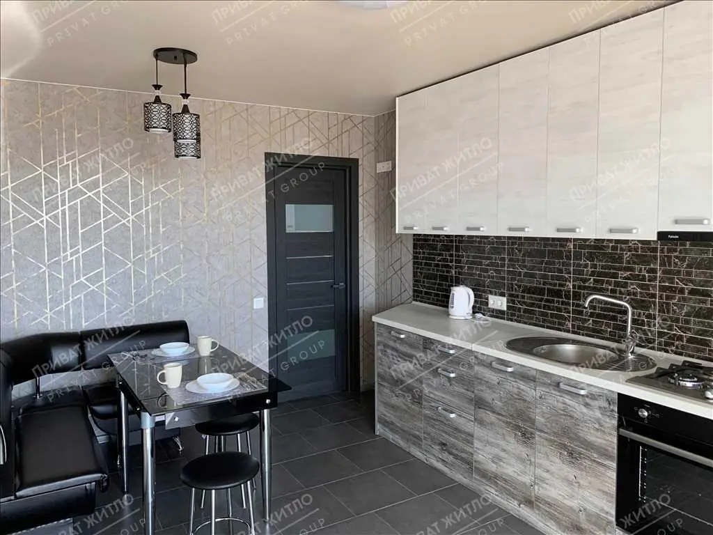 Однокімнатна квартира в новобудові в самому центрі міста!